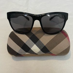Burberry sunglasses